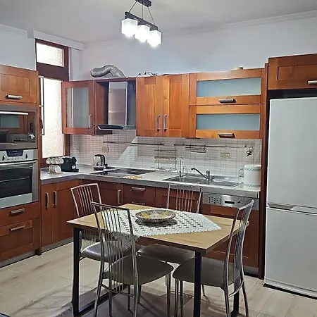 Spacious Modern In Prime Location Apartamento
